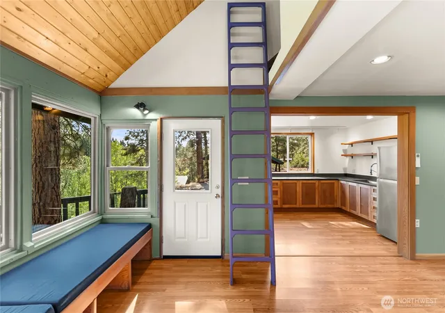 Photo 4 of Single family home for sale at 28 Northcott Rd, Winthrop, WA 98862 | MLS# NWM2581389 | Listing updated on 2026-09-23