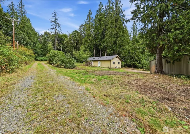 Photo 3 of Manufactured home for sale at 20110 Northeast 160th St, Woodinville, WA 98077 | MLS# NWM2581393 | Listing updated on 2026-10-01