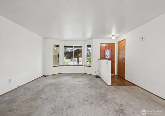 Photo 2 of Sale Pending at 19512 67th Street Ct E, Bonney Lake, WA 98391 | MLS# NWM2581428 | Listing updated on 2026-09-23