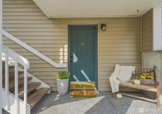Photo 2 of Sale Pending at 1410 W Casino Rd #B13, Everett, WA 98204 | MLS# NWM2581429 | Listing updated on 2026-10-01