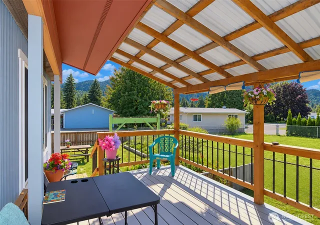 Photo 3 of Manufactured home for sale at 344 Temple Ave, Morton, WA 98356 | MLS# NWM2581448 | Listing updated on 2026-09-20
