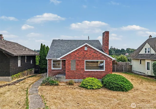 Photo 1 of Sale Pending at 3914 13th Avenue S, Seattle, WA 98108 | MLS# NWM2581449 | Listing updated on 2026-09-25
