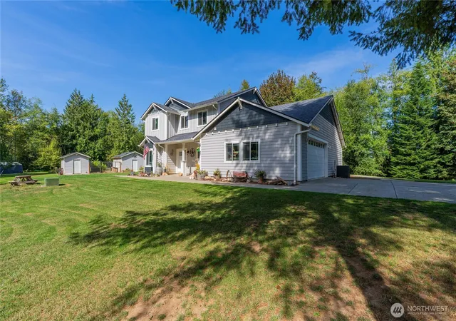 Photo 3 of Single family home for sale at 135 Salmon Run Ln, Onalaska, WA 98570 | MLS# NWM2581457 | Listing updated on 2026-09-25