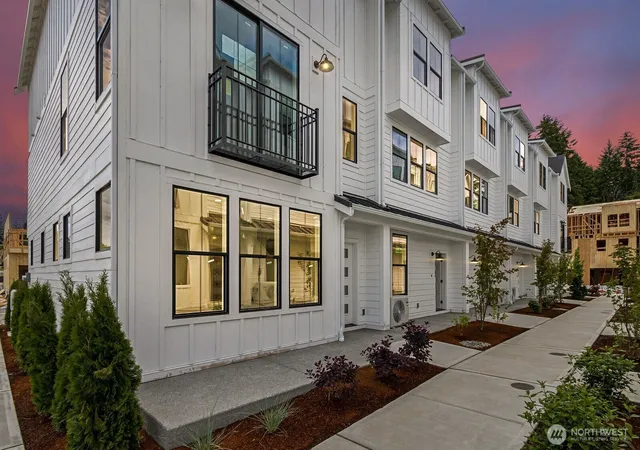 Photo 1 of Townhouse for sale at 12053 127th Avenue E #82, Puyallup, WA 98374 | MLS# NWM2581475 | Listing updated on 2026-09-23