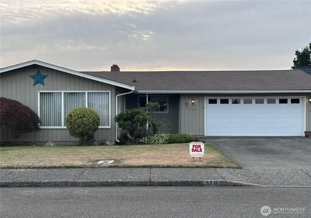 Photo 1 of Single family home for sale at 310 Stremler Dr, Lynden, WA 98264 | MLS# NWM2581488 | Listing updated on 2026-09-25