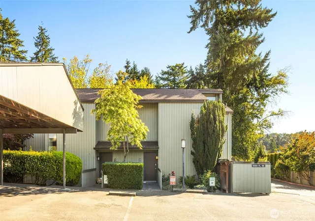 Photo 1 of Townhouse for sale at 3400 108th Place Ne #2, Bellevue, WA 98004 | MLS# NWM2581489 | Listing updated on 2026-09-28