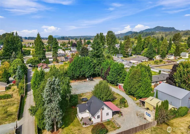 Photo 1 of Single family home for sale at 410 Burrows Ln, Sedro Woolley, WA 98284 | MLS# NWM2581534 | Listing updated on 2026-09-26