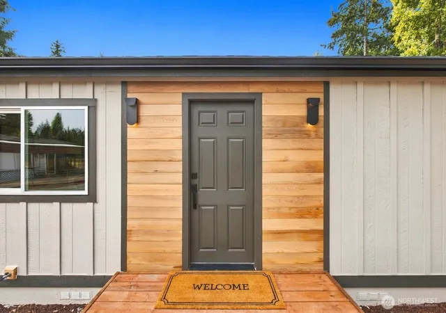 Photo 3 of Sale Pending at 4210 252nd Street Ct E, Spanaway, WA 98387 | MLS# NWM2581540 | Listing updated on 2026-09-28