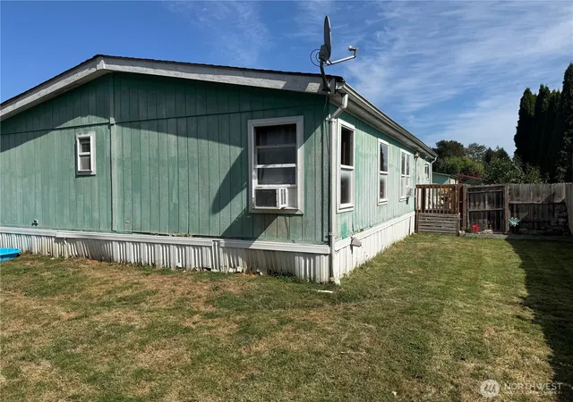 Photo 2 of Manufactured home for sale at 700 N Reed St #57, Sedro Woolley, WA 98284 | MLS# NWM2581541 | Listing updated on 2026-10-02