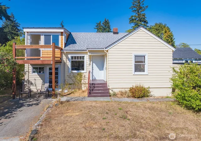 Photo 1 of Single family home for sale at 2710 15th Street, Bremerton, WA 98312 | MLS# NWM2581542 | Listing updated on 2026-10-01