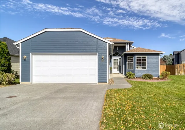 Single family home for sale at 849 SE Marine Dr, College Place, WA 99324 | MLS# NWM2581543