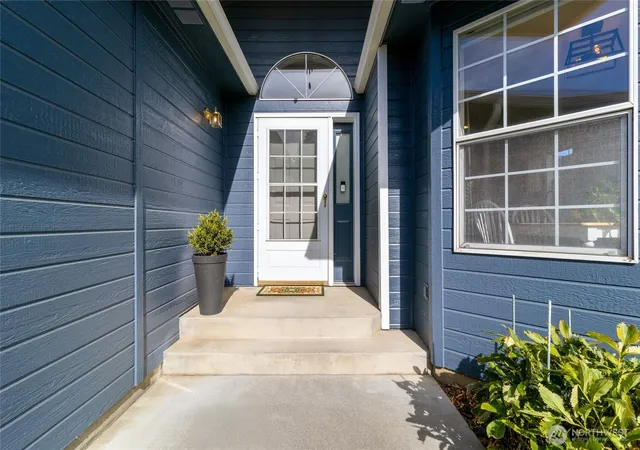 Photo 3 of Single family home for sale at 849 Se Marine Dr, College Place, WA 99324 | MLS# NWM2581543 | Listing updated on 2026-09-29