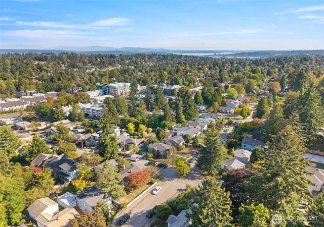 Photo 35 of Single family home for sale at 8622 17th Avenue NE, Seattle, WA 98115 | MLS# NWM2581556 | Listing updated on 2026-10-09