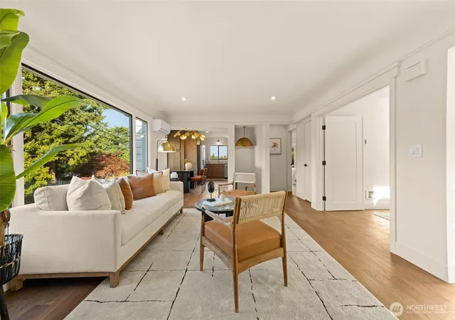 Photo 4 of Single family home for sale at 8622 17th Avenue NE, Seattle, WA 98115 | MLS# NWM2581556 | Listing updated on 2026-10-01