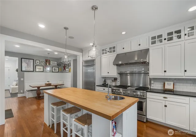 Photo 3 of Single family home for sale at 12614 NE 140th Street, Kirkland, WA 98034 | MLS# NWM2581562 | Listing updated on 2026-09-29