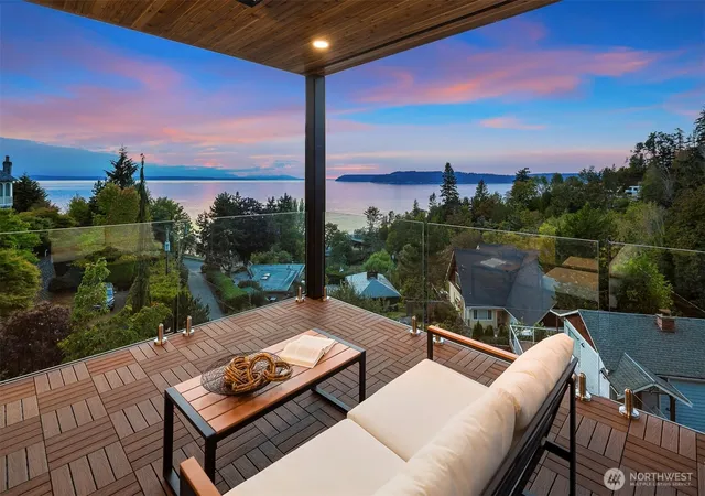 Photo 1 of Single family home for sale at 7126 Picnic Pl, Edmonds, WA 98026 | MLS# NWM2581565 | Listing updated on 2026-09-29