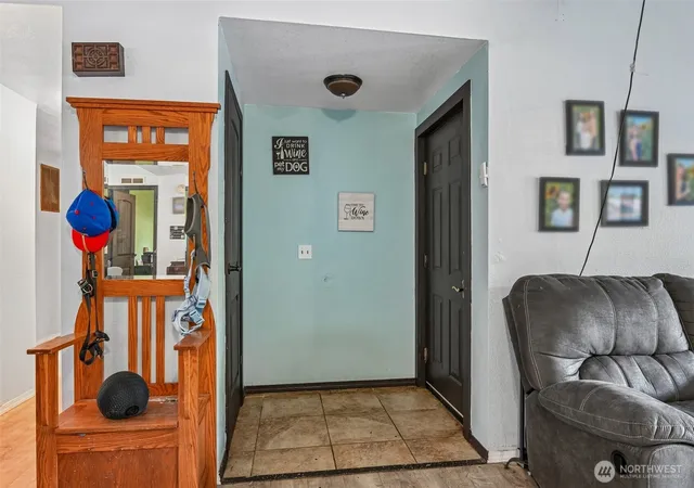 Photo 3 of Manufactured home for sale at 9244 Longhorn Loop SE, Olympia, WA 98501 | MLS# NWM2581571 | Listing updated on 2026-10-02