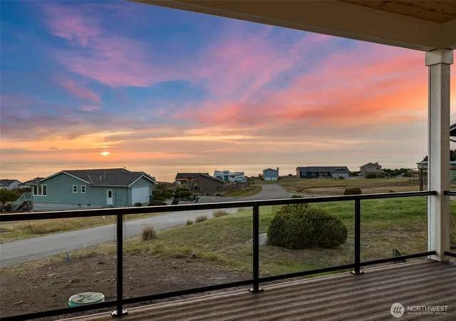 Photo 3 of Single family home for sale at 750 La Fiesta St, Coupeville, WA 98239 | MLS# NWM2581575 | Listing updated on 2026-09-29