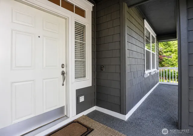 Photo 2 of Single family home for sale at 6729 Elderberry Ave Se, Snoqualmie, WA 98065 | MLS# NWM2581576 | Listing updated on 2026-09-29