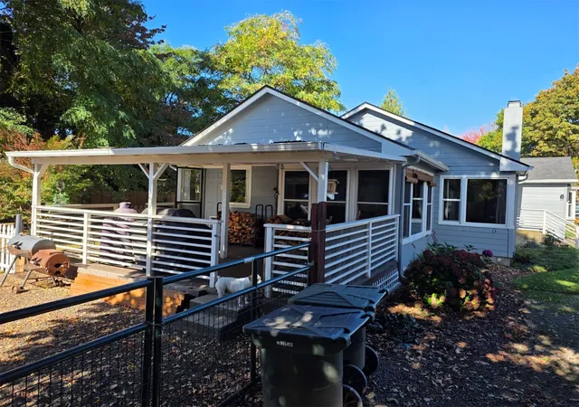 Photo 1 of Single family home for sale at 733 2nd Street, Woodland, WA 98674 | MLS# NWM2581582 | Listing updated on 2026-10-24