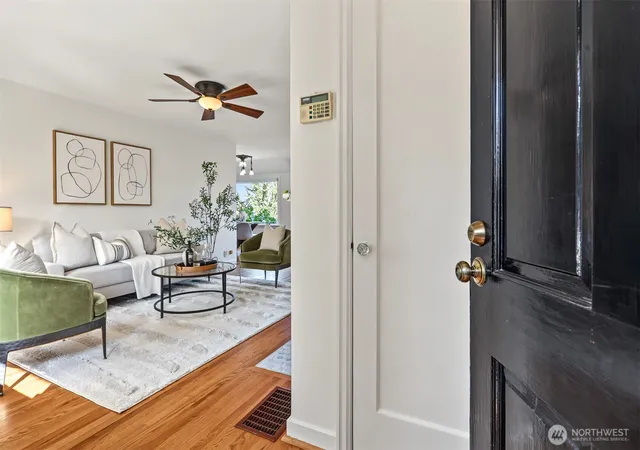 Photo 3 of Single family home for sale at 3046 24th Avenue W, Seattle, WA 98199 | MLS# NWM2581592 | Listing updated on 2026-09-30