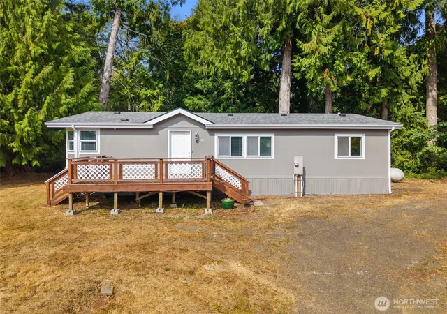 Photo 3 of Sale Pending at 101 E Pirates Pl, Grapeview, WA 98546 | MLS# NWM2581597 | Listing updated on 2026-09-23
