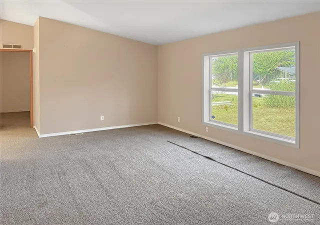 Photo 4 of Manufactured home for sale at 501 Chenois Ave NE, Ocean Shores, WA 98569 | MLS# NWM2581603 | Listing updated on 2026-10-01
