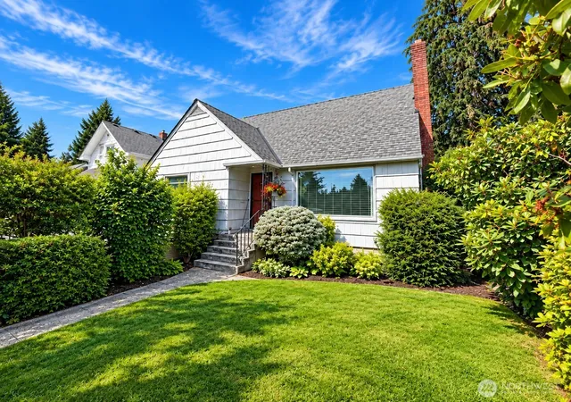 Photo 2 of Sale Pending at 3505 S 11th Street, Tacoma, WA 98405 | MLS# NWM2581605 | Listing updated on 2026-09-25