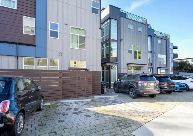 Photo 2 of Sale Pending at 710 Mcgraw St, Seattle, WA 98109 | MLS# NWM2581610 | Listing updated on 2026-10-02