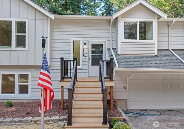 Photo 3 of Single family home for sale at 6734 Richards Ave Se, Port Orchard, WA 98367 | MLS# NWM2581620 | Listing updated on 2026-09-18