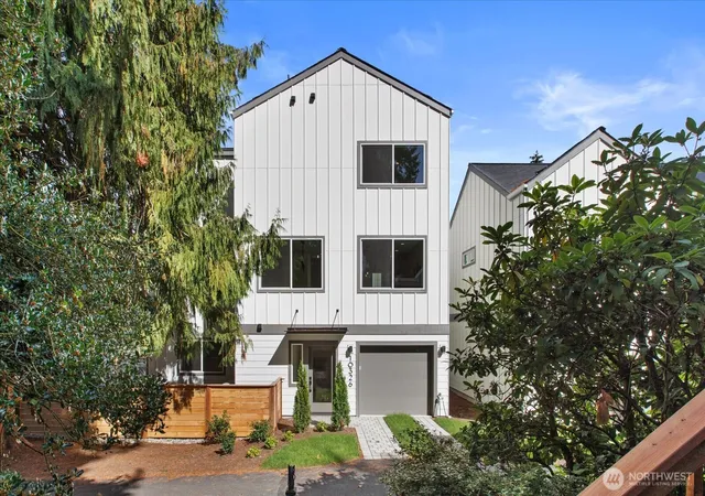 Photo 1 of Single family home for sale at 10326 Ashworth Ave N, Seattle, WA 98133 | MLS# NWM2581646 | Listing updated on 2026-10-01