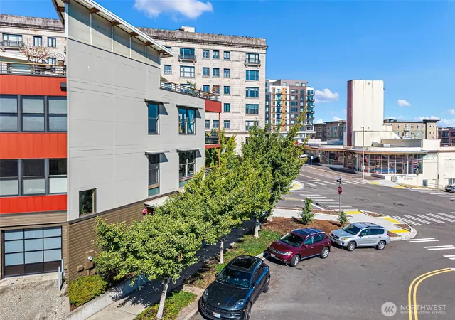 Photo 2 of Townhouse for sale at 602 S Baker St, Tacoma, WA 98402 | MLS# NWM2581650 | Listing updated on 2026-09-19