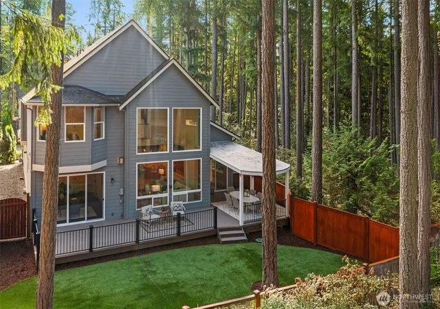 Photo 3 of Single family home for sale at 21245 Ne Inglewood Hl Rd, Sammamish, WA 98074 | MLS# NWM2581653 | Listing updated on 2026-10-16