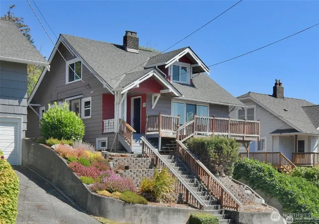 Photo 1 of Single family home for sale at 328 Ne 52nd Street, Seattle, WA 98105 | MLS# NWM2581675 | Listing updated on 2026-10-01