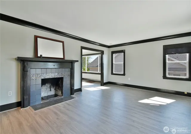 Photo 3 of Single family home for sale at 328 Ne 52nd Street, Seattle, WA 98105 | MLS# NWM2581675 | Listing updated on 2026-10-01