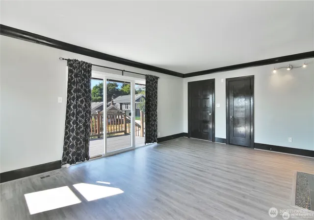 Photo 3 of Single family home for sale at 328 NE 52nd Street, Seattle, WA 98105 | MLS# NWM2581675 | Listing updated on 2026-10-01