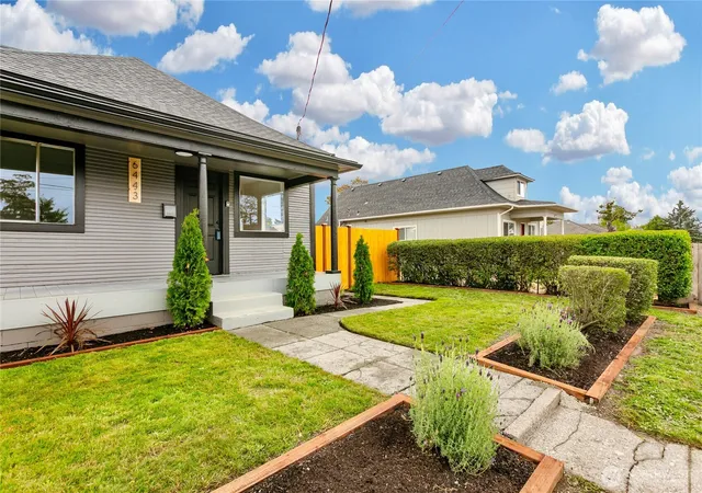 Photo 3 of Single family home for sale at 6443 S Warner St, Tacoma, WA 98409 | MLS# NWM2581677 | Listing updated on 2026-10-02
