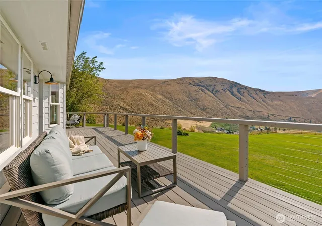 Photo 3 of Single family home for sale at 1350 Cyn River Ter, Ellensburg, WA 98926 | MLS# NWM2581683 | Listing updated on 2026-09-30