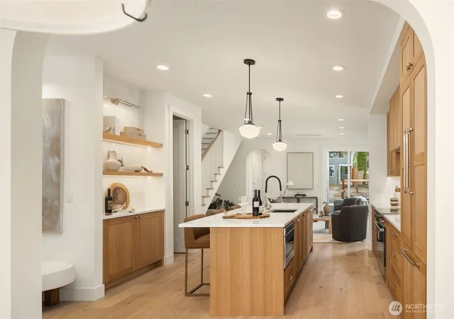 Photo 4 of Condo for sale at 9331 126th Avenue NE, Kirkland, WA 98033 | MLS# NWM2581688 | Listing updated on 2026-09-30