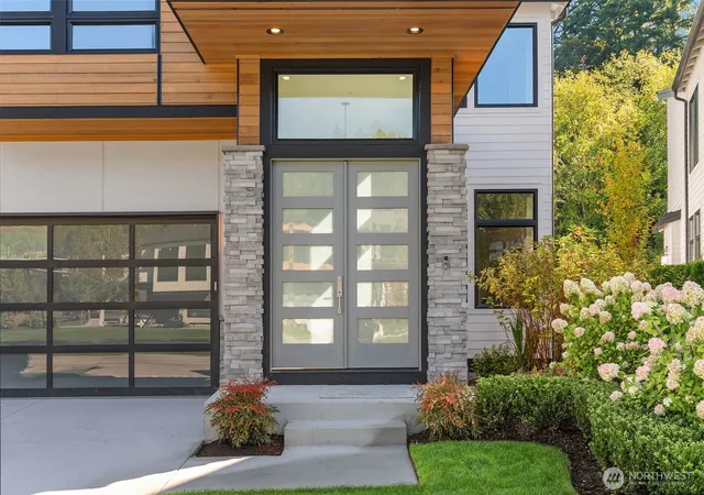 Photo 3 of Single family home for sale at 21049 SE 80th Street, Issaquah, WA 98027 | MLS# NWM2581690 | Listing updated on 2026-09-17