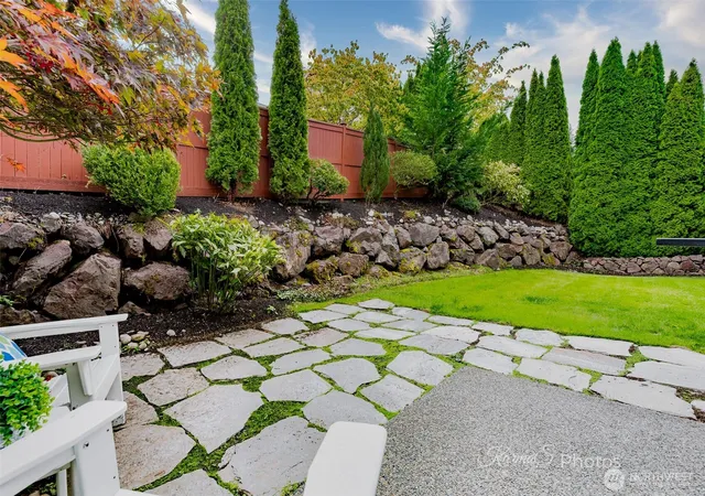 Photo 2 of Single family home for sale at 23171 Ne 128th Place, Redmond, WA 98053 | MLS# NWM2581699 | Listing updated on 2026-10-02
