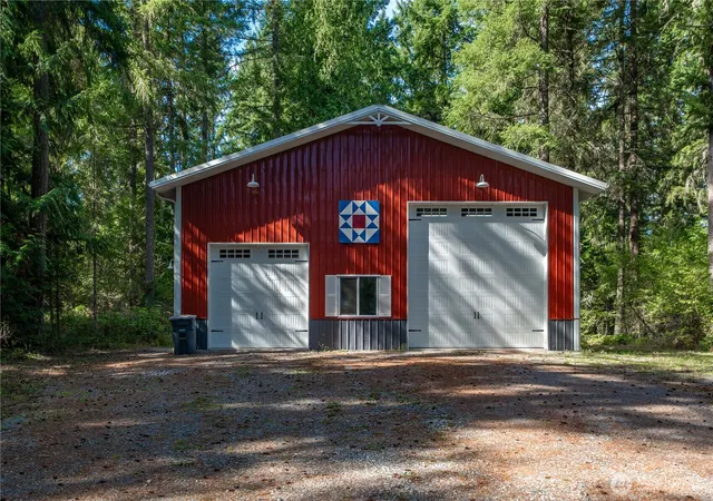 Photo 3 of Single family home for sale at 33910 36th Avenue S, Eatonville, WA 98328 | MLS# NWM2581700 | Listing updated on 2026-09-30
