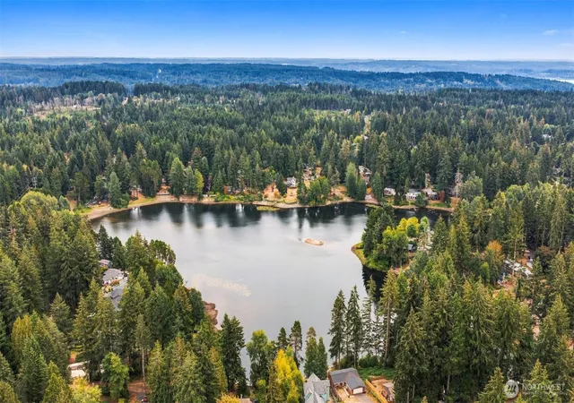 Photo 3 of Sale Pending at 14214 Meadowlark Dr, Gig Harbor, WA 98329 | MLS# NWM2581702 | Listing updated on 2026-09-28