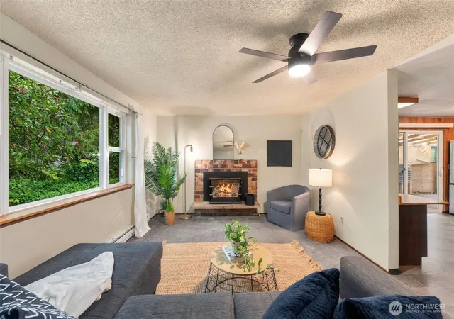 Photo 4 of Sale Pending at 14214 Meadowlark Dr, Gig Harbor, WA 98329 | MLS# NWM2581702 | Listing updated on 2026-09-28