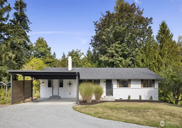 Photo 1 of Sale Pending at 4807 Bayview Ln, Everett, WA 98203 | MLS# NWM2581718 | Listing updated on 2026-10-02