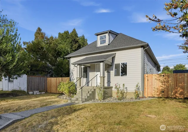 Photo 1 of Sale Pending at 5927 S Yakima, Tacoma, WA 98408 | MLS# NWM2581733 | Listing updated on 2026-09-29