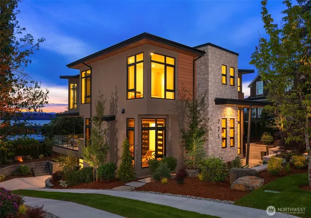 Photo 1 of Single family home for sale at 721 2nd Street S, Kirkland, WA 98033 | MLS# NWM2581739 | Listing updated on 2026-09-25