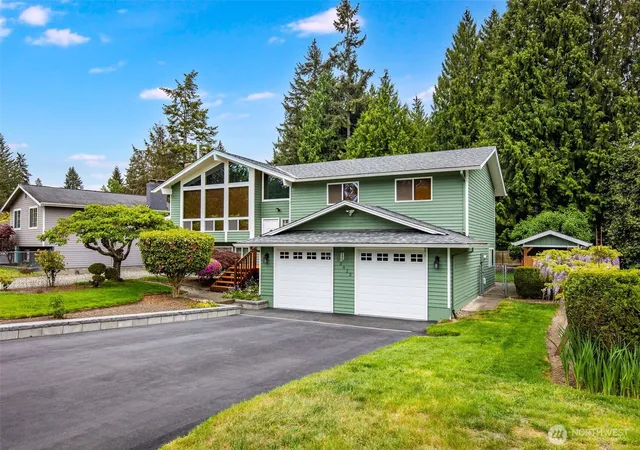 Photo 2 of Single family home for sale at 13823 Se 142nd Street, Renton, WA 98059 | MLS# NWM2581775 | Listing updated on 2026-10-06