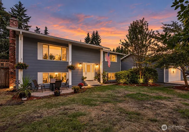 Photo 1 of Single family home for sale at 2704 180th Avenue E, Lake Tapps, WA 98391 | MLS# NWM2581809 | Listing updated on 2026-10-01