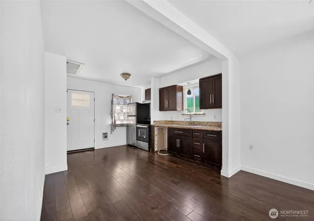 Photo 3 of Single family home for sale at 110 Lincoln Ave, Kent, WA 98032 | MLS# NWM2581811 | Listing updated on 2026-09-18